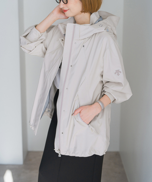 Spick & Span(スピックアンドスパン)の「DESCENTE ALLTERRAIN/デサント オルテライン WATERPROOF JACKET(マウンテンパーカー・レディース・ブラック/アイボリー・MEDIUM/LARGE)」の15枚目の写真