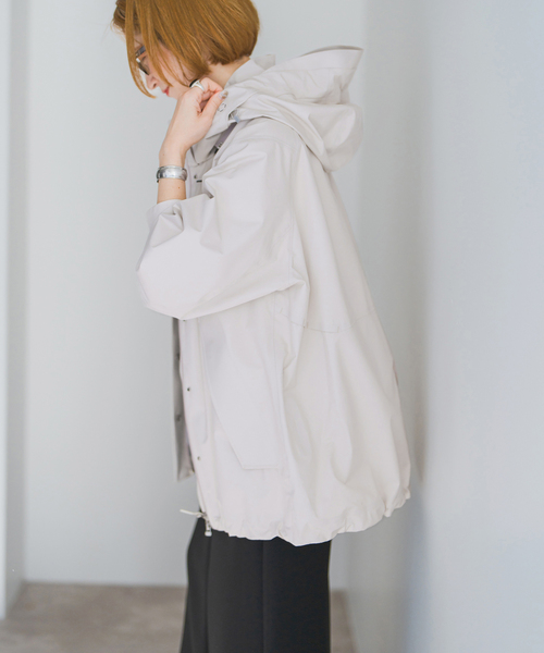 Spick & Span(スピックアンドスパン)の「DESCENTE ALLTERRAIN/デサント オルテライン WATERPROOF JACKET(マウンテンパーカー・レディース・ブラック/アイボリー・MEDIUM/LARGE)」の17枚目の写真