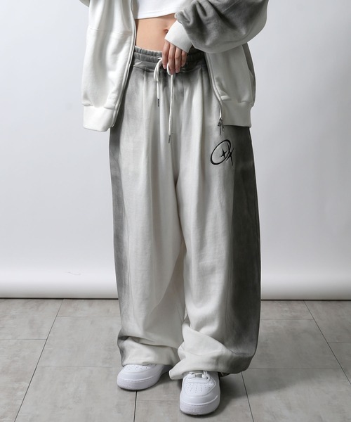 Starting Over（スターティングオーバー）の「one point stitch spray processing sweat pants/ワンポイント刺繍 スプレー加工 スウェットパンツ（スウェットパンツ・メンズ・オフホワイト/チャコールグレー・L/M）」の14枚目の写真