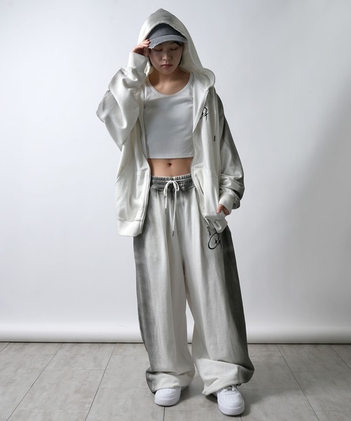 Starting Over（スターティングオーバー）の「one point stitch spray processing sweat pants/ワンポイント刺繍 スプレー加工 スウェットパンツ（スウェットパンツ・メンズ・オフホワイト/チャコールグレー・L/M）」の17枚目の写真