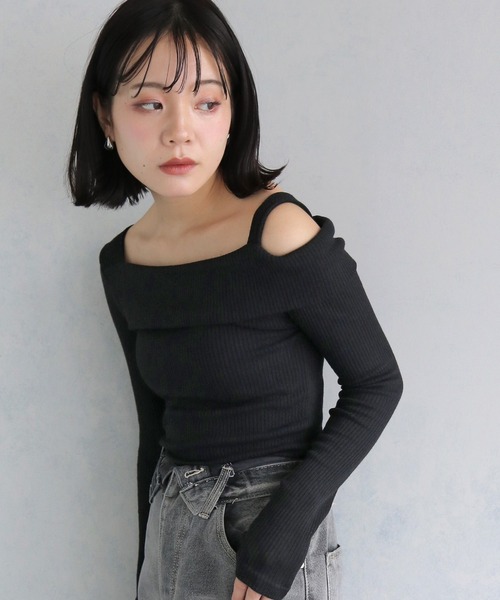 cheriella(シェリエラ)の「【cheriella】ワンショルリブTOPS ONE-SHOULDER RIB TOPS(Tシャツ/カットソー・レディース・アイボリー/ブラック・M)」の17枚目の写真