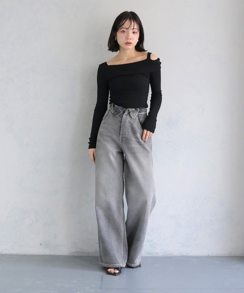cheriella(シェリエラ)の「【cheriella】ワンショルリブTOPS ONE-SHOULDER RIB TOPS(Tシャツ/カットソー・レディース・アイボリー/ブラック・M)」の14枚目の写真