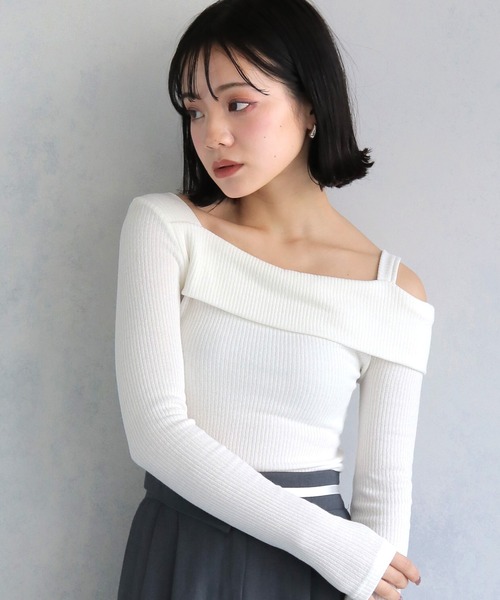 cheriella(シェリエラ)の「【cheriella】ワンショルリブTOPS ONE-SHOULDER RIB TOPS(Tシャツ/カットソー・レディース・アイボリー/ブラック・M)」の8枚目の写真