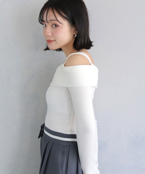 cheriella(シェリエラ)の「【cheriella】ワンショルリブTOPS ONE-SHOULDER RIB TOPS(Tシャツ/カットソー・レディース・アイボリー/ブラック・M)」の6枚目の写真