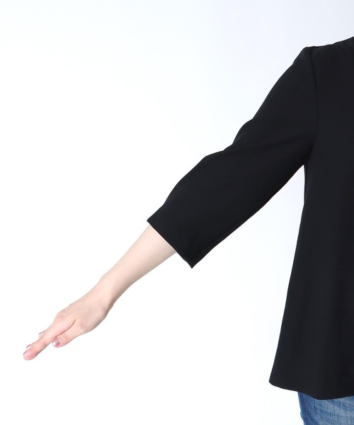 Jines（ジネス）の「バックパールAラインブラウス（シャツ/ブラウス・レディース・ブラック/ホワイト・38）」の18枚目の写真