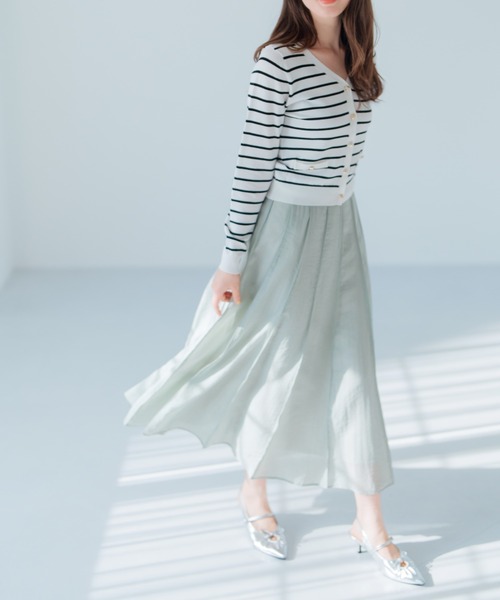 MISCH MASCH(ミッシュマッシュ)の「2025春夏新作 ピンタックフレアスカート(スカート・レディース・グリーン/ピンク/アイボリー・S/M)」の3枚目の写真