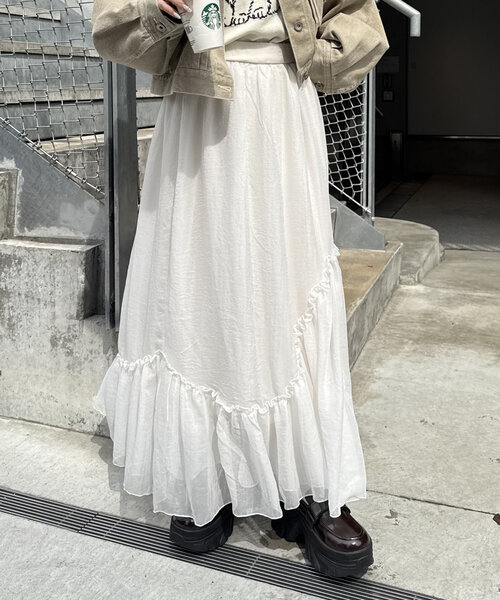 w closet(ダブルクローゼット)の「【2サイズ展開】シアーティアードスカート(スカート・レディース・オフホワイト/グレー・1/2)」の8枚目の写真