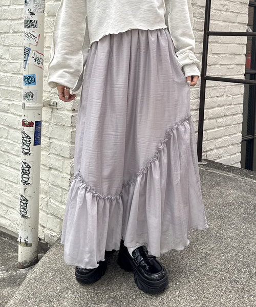 w closet(ダブルクローゼット)の「【2サイズ展開】シアーティアードスカート(スカート・レディース・オフホワイト/グレー・1/2)」の13枚目の写真