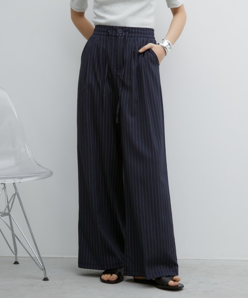 Aunt Marie's（アントマリーズ）の「ストライプタックワイドスラックスパンツ（スラックス・レディース・グレー/ブラック/ネイビー・MEDIUM/LARGE）」の5枚目の写真