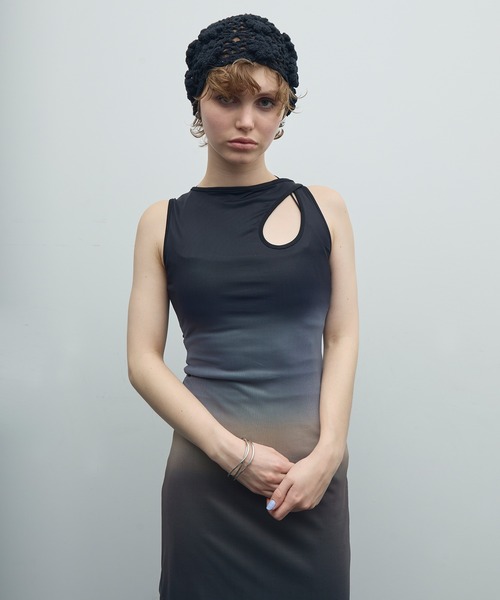 uyu.（ウユ）の「アートデザインシアーワンピース【uyu./ウユ】（ワンピース・レディース・レッド/グレー・FREE）」の8枚目の写真