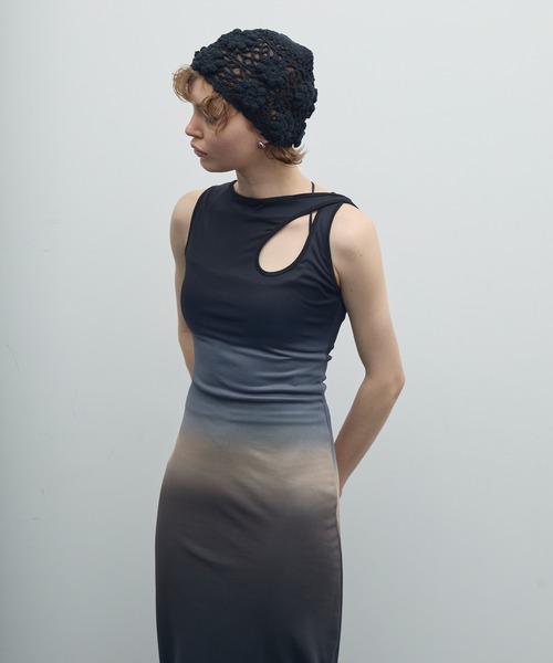 uyu.（ウユ）の「アートデザインシアーワンピース【uyu./ウユ】（ワンピース・レディース・レッド/グレー・FREE）」の9枚目の写真