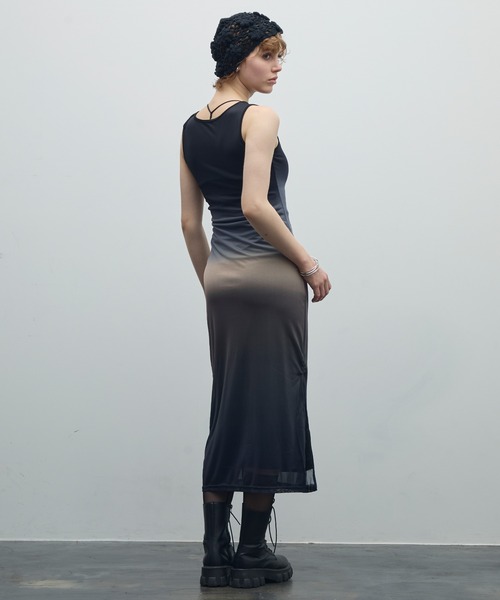 uyu.（ウユ）の「アートデザインシアーワンピース【uyu./ウユ】（ワンピース・レディース・レッド/グレー・FREE）」の11枚目の写真