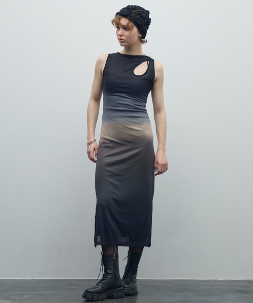 uyu.（ウユ）の「アートデザインシアーワンピース【uyu./ウユ】（ワンピース・レディース・レッド/グレー・FREE）」の13枚目の写真