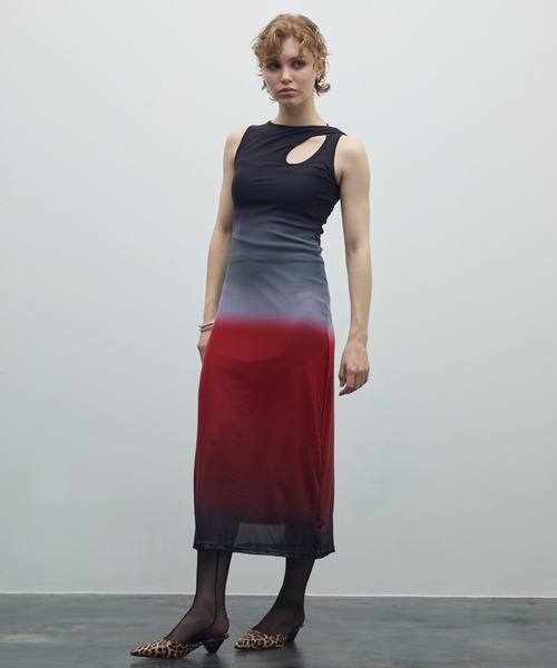 uyu.（ウユ）の「アートデザインシアーワンピース【uyu./ウユ】（ワンピース・レディース・レッド/グレー・FREE）」の5枚目の写真