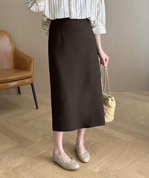 DECADE CLASSIC(ディケイド クラシック)の「ストレートフレアスカート(スカート・レディース・ライトベージュ/ブラック/ベージュ・SMALL/MEDIUM)」の2枚目の写真