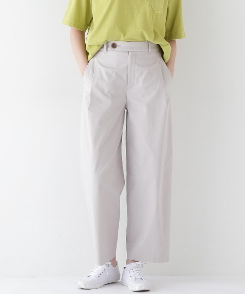 human woman（ヒューマンウーマン）の「【3サイズ展開】◆ドビーストレッチワンタックセミワイドパンツ（その他パンツ・レディース・ベージュ系その他2/ネイビー・SMALL/MEDIUM/LARGE）」の2枚目の写真