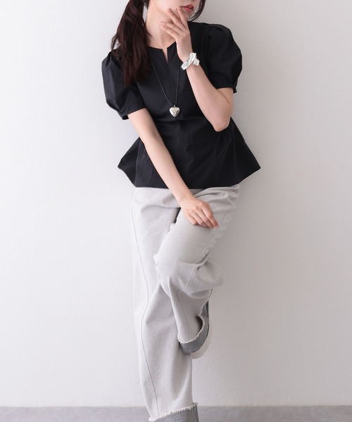 Lace Ladies(レースレディース)の「スキッパーネック ペプラム 半袖 タック ハートネックレス ブラウス(シャツ/ブラウス・レディース・イエロー/ブルー/ホワイト/ブラック・FREE)」の8枚目の写真