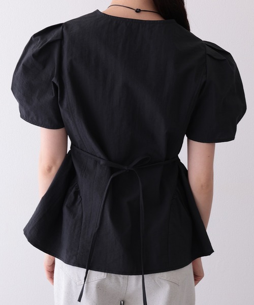 Lace Ladies(レースレディース)の「スキッパーネック ペプラム 半袖 タック ハートネックレス ブラウス(シャツ/ブラウス・レディース・イエロー/ブルー/ホワイト/ブラック・FREE)」の10枚目の写真