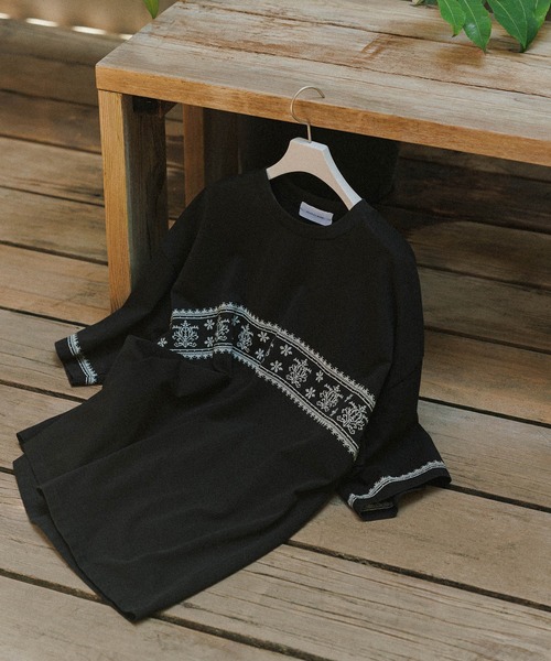 ADAM ET ROPE'（アダムエロペ）の「クロスステッチ ボックスシルエット Tシャツ（Tシャツ/カットソー・メンズ・ホワイト/ブラック・M/L）」の16枚目の写真