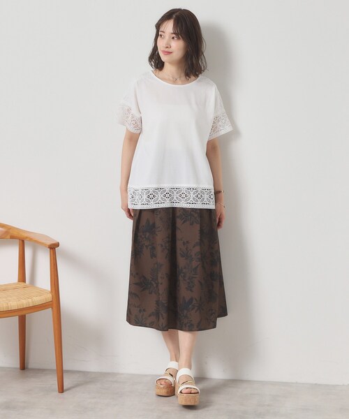 ITS'DEMO（イッツデモ）の「【清涼感／ウエスト後ろゴム／手洗い可】麻調花柄タックスカート（スカート・レディース・ブルー系その他2/ブラウン系その他2/ホワイト系3・00）」の5枚目の写真