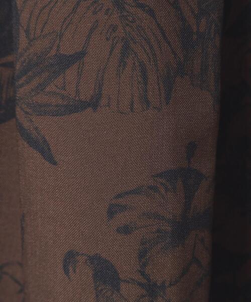 ITS'DEMO（イッツデモ）の「【清涼感／ウエスト後ろゴム／手洗い可】麻調花柄タックスカート（スカート・レディース・ブルー系その他2/ブラウン系その他2/ホワイト系3・00）」の7枚目の写真