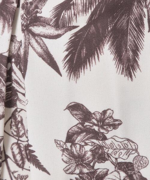 ITS'DEMO（イッツデモ）の「【清涼感／ウエスト後ろゴム／手洗い可】麻調花柄タックスカート（スカート・レディース・ブルー系その他2/ブラウン系その他2/ホワイト系3・00）」の15枚目の写真