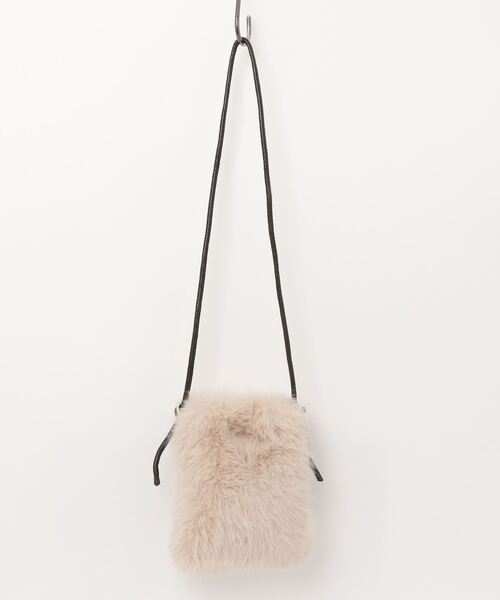 ROYAL FLASH（ロイヤルフラッシュ）の「Guernika/ゲルニカ/Rabbit Bag / S（ショルダーバッグ・レディース・ベージュ・F）」の2枚目の写真