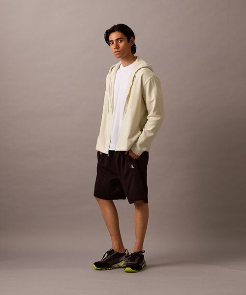 Calvin Klein(カルバン・クライン)の「モノグラム ショートパンツ(その他パンツ・メンズ・ライトブルー/ブラック・S/M/XS)」の8枚目の写真