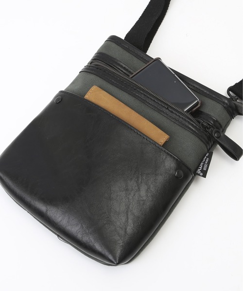 Rename（リネーム）の「Rename village 2wayシザーケース（ボディバッグ/ウエストポーチ・レディース・ブラック/キャメル・FREE）」の3枚目の写真