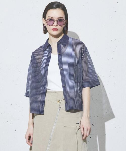 CONVERSE TOKYO（コンバーストウキョウ）の「【HL】SHEER STRIPE BOXY SHIRT（シャツ/ブラウス・レディース・オフホワイト/ブラック/ネイビー・FREE）」の3枚目の写真