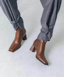 EVOL | 【S-LLサイズ展開・クッション入り】スクエアデザインヒールショートブーツ BZ23835(ブーツ)