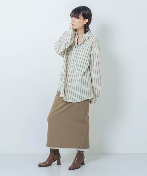 EVOL（イーボル）の「【S-LLサイズ展開・クッション入り】スクエアデザインヒールショートブーツ BZ23835（ブーツ・レディース・シルバーグレー/ブラウン/ブラック・LL/S/M/L）」の18枚目の写真