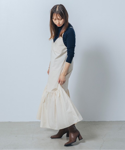 EVOL（イーボル）の「【S-LLサイズ展開・クッション入り】スクエアデザインヒールショートブーツ BZ23835（ブーツ・レディース・シルバーグレー/ブラウン/ブラック・LL/S/M/L）」の22枚目の写真