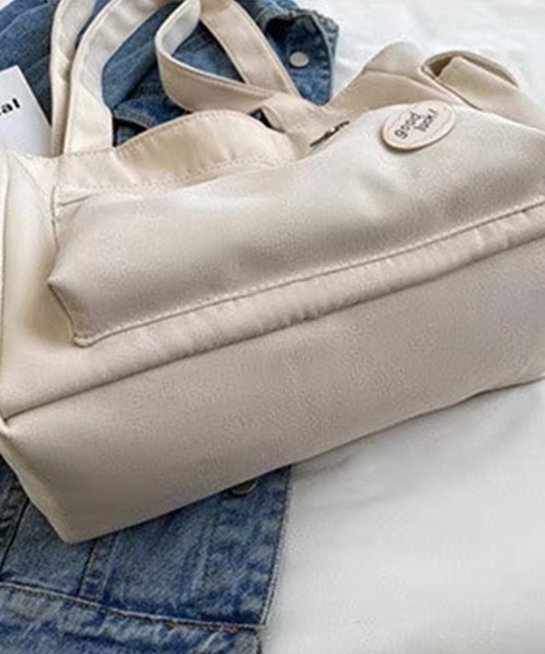 Beststore(ベストストア)の「トートバッグ キャンバスバッグ 大きめ(トートバッグ・レディース・オフホワイト/ブラック/グリーン/ライトブラウン・FREE)」の11枚目の写真