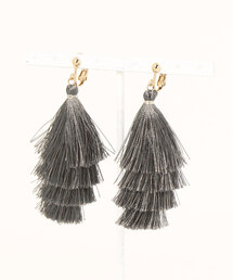 31 Sons de mode（トランテアン　ソン　ドゥ　モード）の「トリプルフリンジイヤリング（イヤリング）」