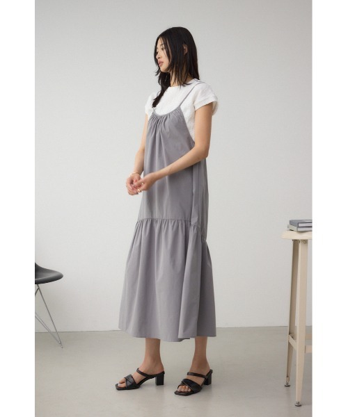 AZUL by moussy（アズールバイマウジー）の「インナーSETフロントギャザーキャミワンピース（ワンピース・レディース・ダークベージュ/ブラック/グレー・SMALL/MEDIUM）」の4枚目の写真