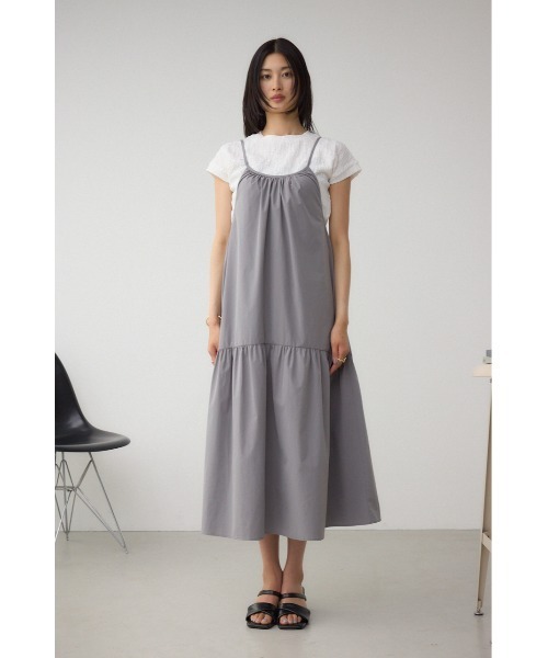 AZUL by moussy（アズールバイマウジー）の「インナーSETフロントギャザーキャミワンピース（ワンピース・レディース・ダークベージュ/ブラック/グレー・SMALL/MEDIUM）」の5枚目の写真