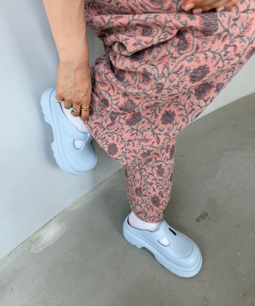 SANSeLF(サンセルフ)の「【SANSeLF】EVAサボシューズ 厚底スリッポン フラットソール サンダル sas25s005(サンダル・レディース・ブラック/ブラウン/アイボリー/ブルー・L/M/S)」の7枚目の写真