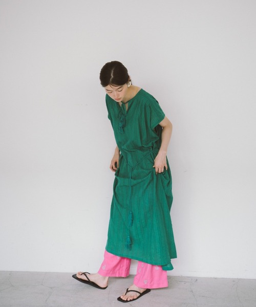 THEATRE PRODUCTS（シアタープロダクツ）の「インドドビーコットンワンピース（ワンピース・レディース・ホワイト/グリーン/レッド/ブラック・FREE）」の7枚目の写真