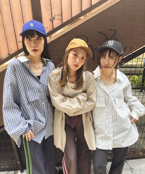 niko and...(ニコアンド)の「【MODE NORM CORE】2WAYカラービッグロングシャツ(シャツ/ブラウス・レディース・ネイビー/キャメル/オフホワイト・MEDIUM/LARGE)」の4枚目の写真