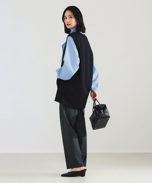 Demi-Luxe BEAMS(デミルクス ビームス)の「【1/9再値下げ】ツイル Vあき プルオーバー ベスト(ベスト・レディース・ベージュ/ブラック・36/38)」の5枚目の写真