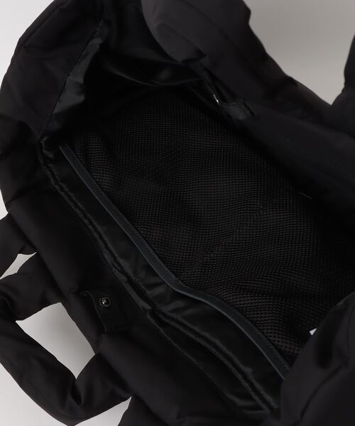 adidas（アディダス）の「マストハブ パフィー トートバッグ / アディダス adidas（トートバッグ・メンズ・ブラック・FREE）」の9枚目の写真