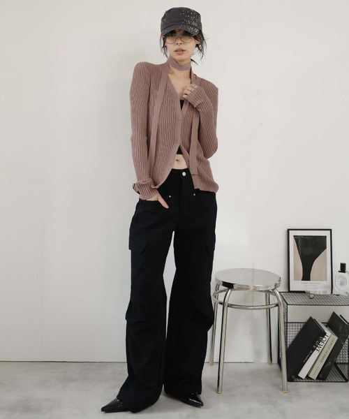 Ulysses（ユリシス）の「チョーカー付きリブニットVネックカーディガン（カーディガン/ボレロ・レディース・モカ/ブラック・F）」の4枚目の写真