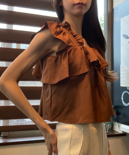 ｔｏｌｅｎｅ（トレネ）の「ギャザーフリル フレアシルエット ノースリーブトップス（シャツ/ブラウス・レディース・ブラウン/オフホワイト・FREE）」の17枚目の写真