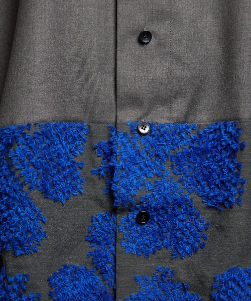 gomme（ゴム）の「4リーフクローバーJQ　バルーンブラウス（シャツ/ブラウス・レディース・ブラック/グレー・MEDIUM）」の3枚目の写真