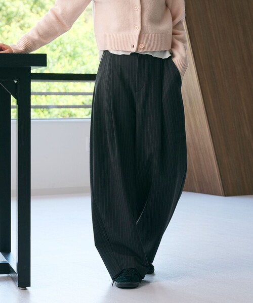 BEAUTY&YOUTH UNITED ARROWS(ビューティーアンドユースユナイテッドアローズ)の「ポリエステルブレンド カーブパンツ(その他パンツ・レディース・ブラック/その他1/ベージュ/ライトグレー/その他2・M/S/XS)」の4枚目の写真