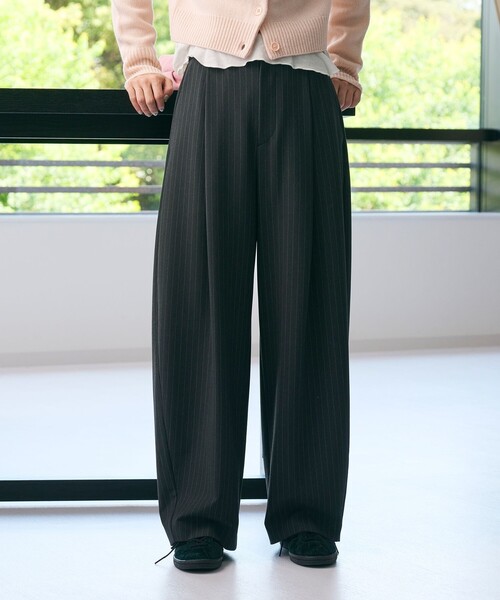 BEAUTY&YOUTH UNITED ARROWS(ビューティーアンドユースユナイテッドアローズ)の「ポリエステルブレンド カーブパンツ(その他パンツ・レディース・ブラック/その他1/ベージュ/ライトグレー/その他2・M/S/XS)」の11枚目の写真