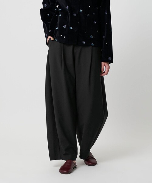 BEAUTY&YOUTH UNITED ARROWS(ビューティーアンドユースユナイテッドアローズ)の「ポリエステルブレンド カーブパンツ(その他パンツ・レディース・ブラック/その他1/ベージュ/ライトグレー/その他2・M/S/XS)」の21枚目の写真
