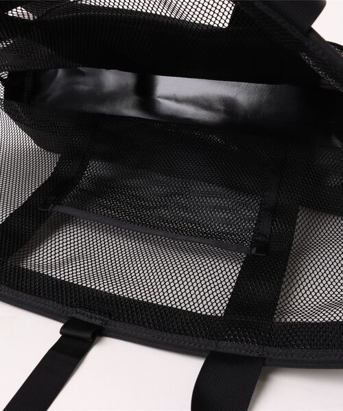 THE NORTH FACE(ザノースフェイス)の「【THE NORTH FACE/ザ ノースフェイス】GLUTTON MESHTOTE M(トートバッグ・メンズ・ブラック・FREE)」の2枚目の写真