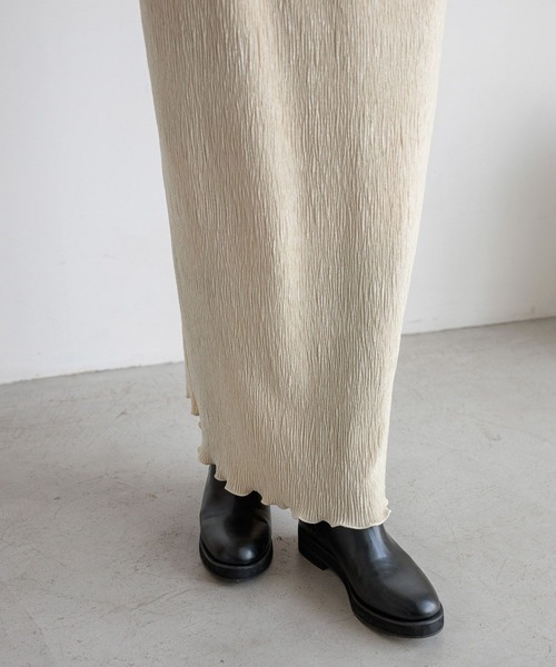 LOWRYS FARM（ローリーズファーム）の「シャイニーベロアタイトスカート　588929（スカート・レディース・その他/ブラック/アイボリー/ブルー/チャコールグレー/ブラック系その他/ブラウン系その他・FREE）」の17枚目の写真